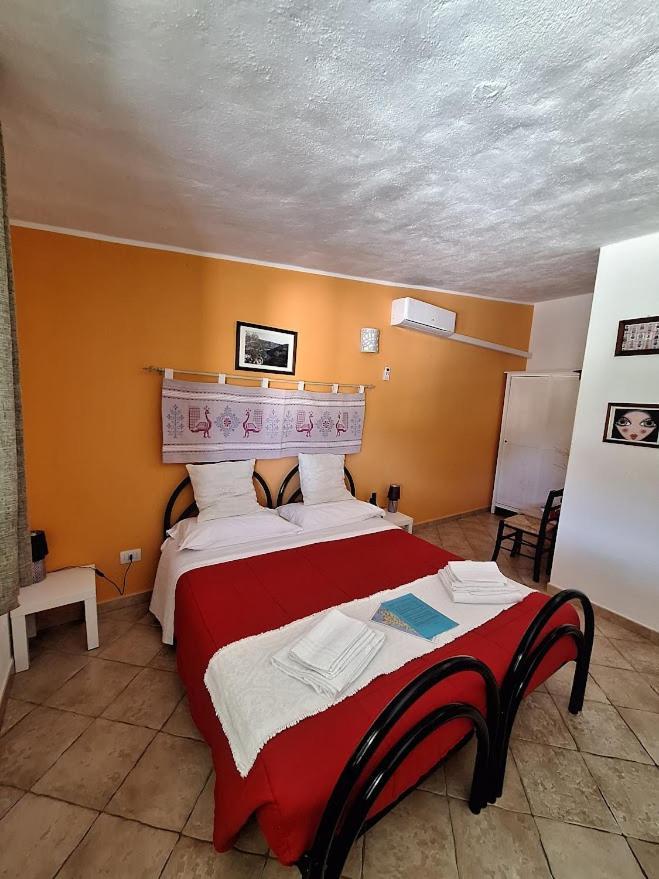 Agriturismo Pira Pinta Dorgali Buitenkant foto